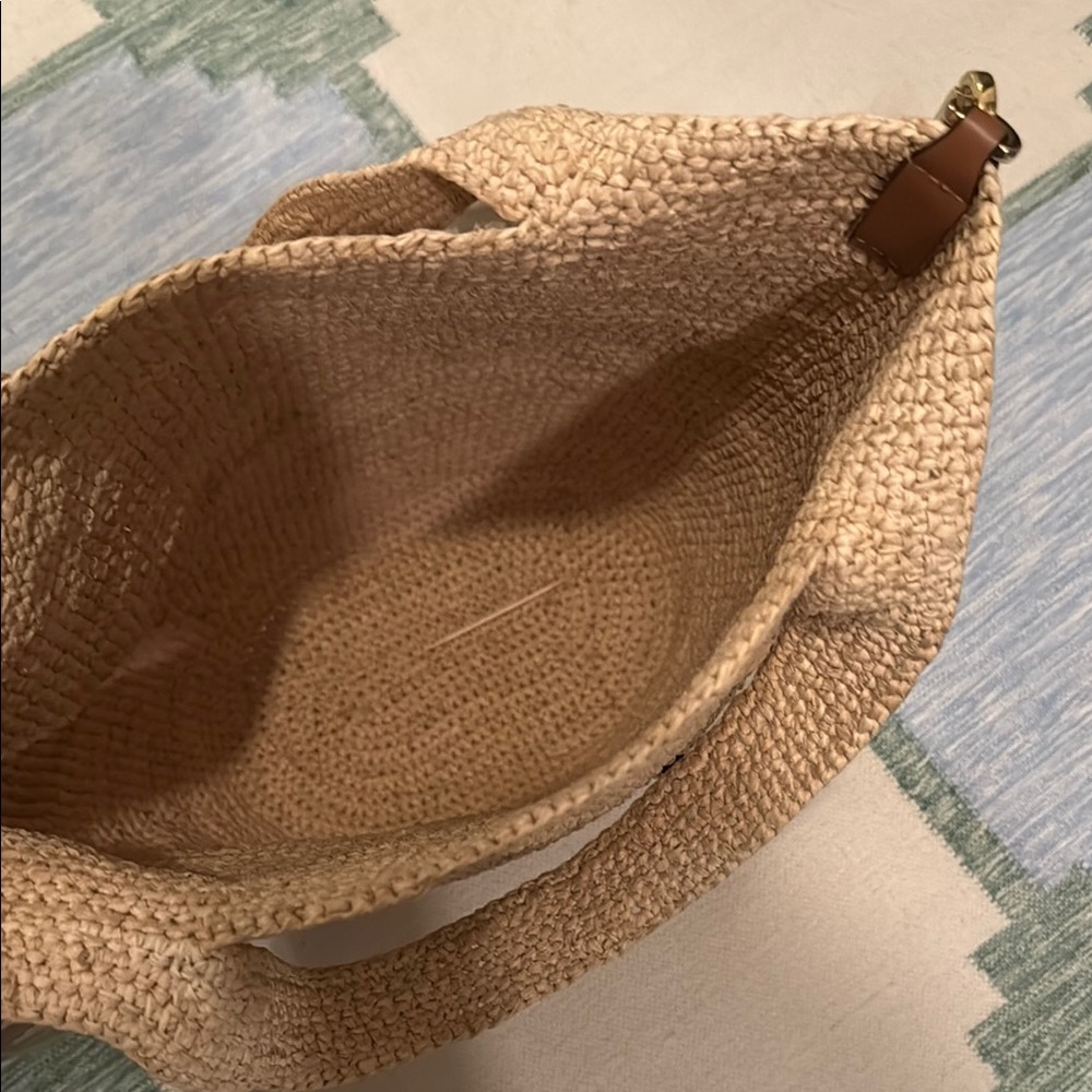 Loewe Slit Bag with removable strap - Picture 6 of 6